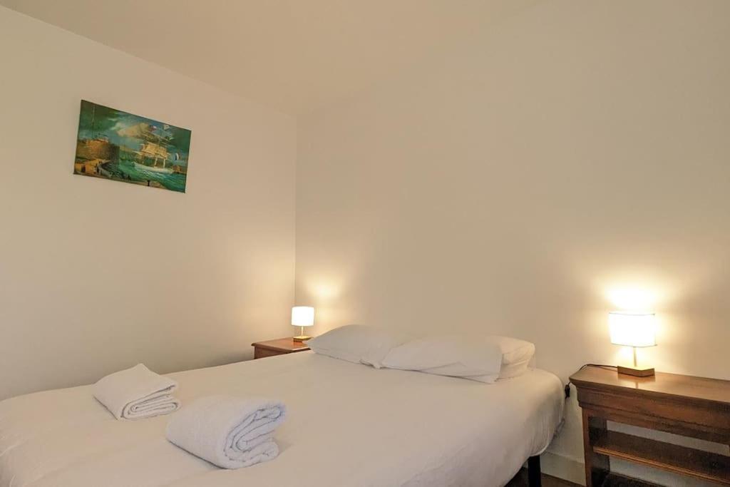 Le 828 : Appartement En Plein Centre De 반느 외부 사진