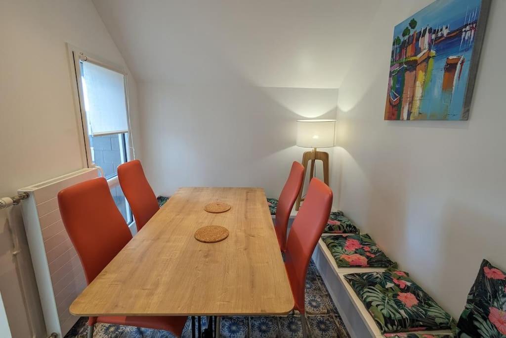 Le 828 : Appartement En Plein Centre De 반느 외부 사진