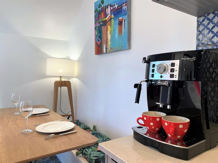 Le 828 : Appartement En Plein Centre De 반느 외부 사진